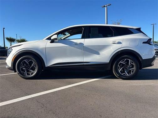 2025 Kia Sportage LX