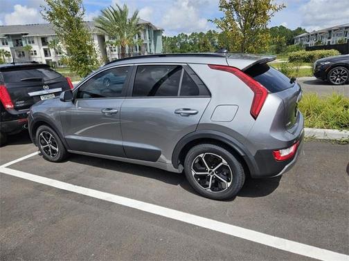 2023 Kia Niro LX