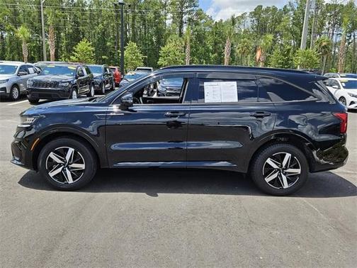 2023 Kia Sorento S
