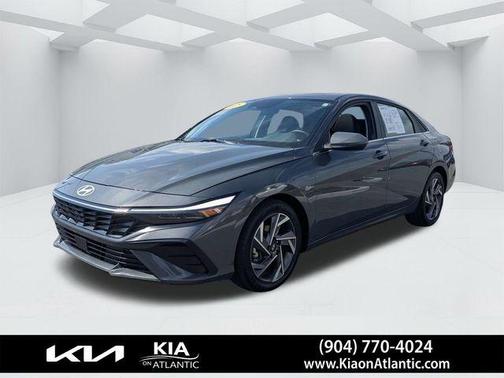 2025 Hyundai ELANTRA Limited