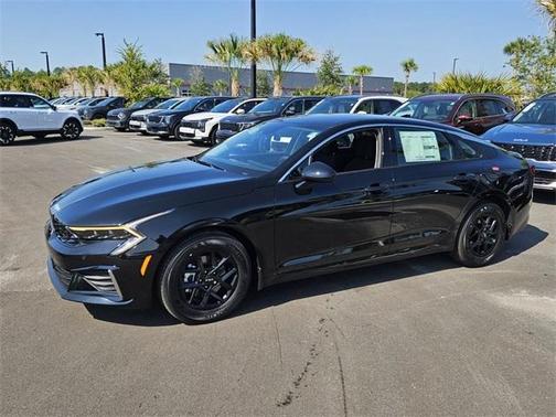 2026 Kia K5 LXS