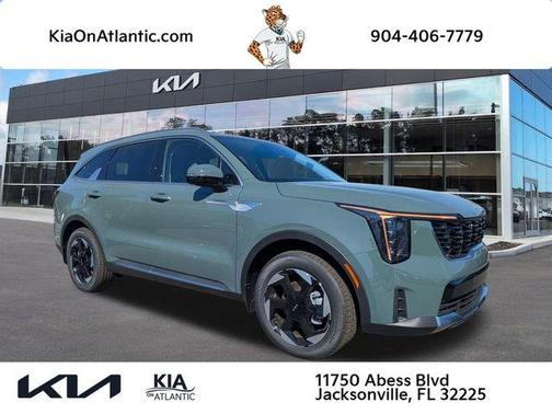 Green 2025 Kia Sorento Hybrid EX