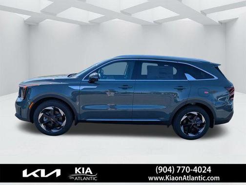 Green 2025 Kia Sorento Hybrid EX