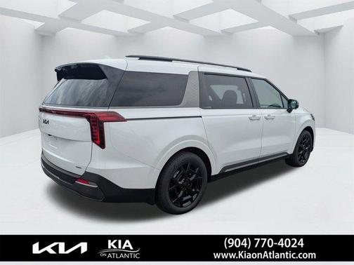 Snow White Pearl 2026 Kia Carnival Hybrid SX Prestige