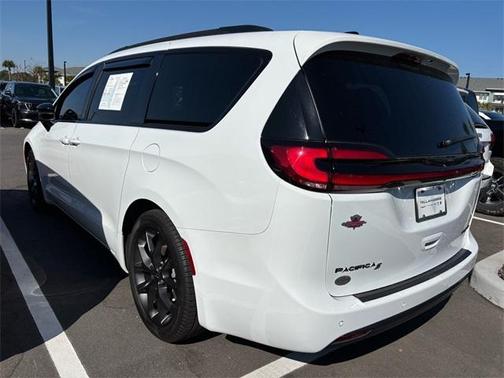 2024 Chrysler Pacifica Limited