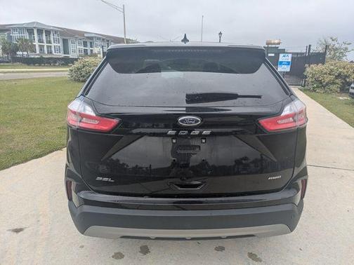 Black Metallic 2024 Ford Edge SEL