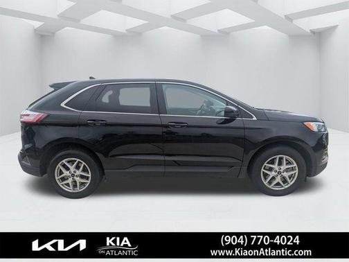 Black Metallic 2024 Ford Edge SEL