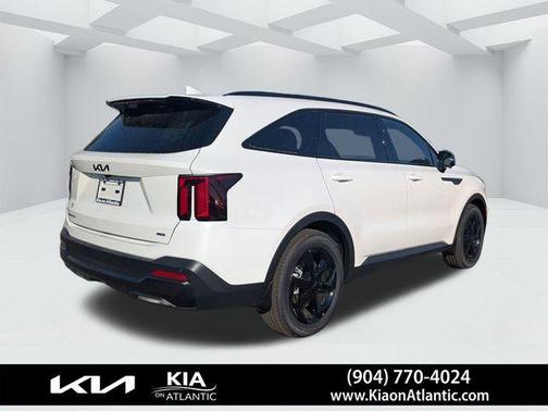 Snow White Pearl 2026 Kia Sorento Hybrid X-LINE SX PRESTIGE