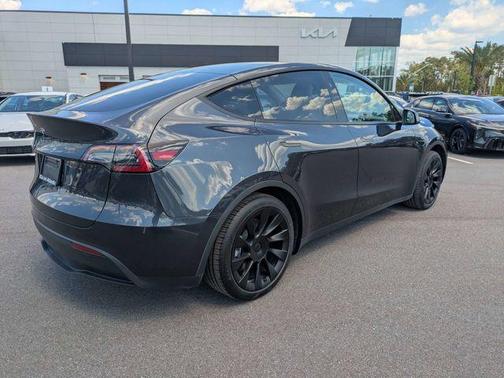 Gray 2024 Tesla Model Y Long Range