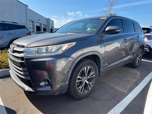 2018 Toyota Highlander LE