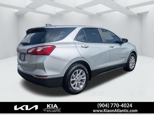 Silver Ice Metallic 2021 Chevrolet Equinox LS