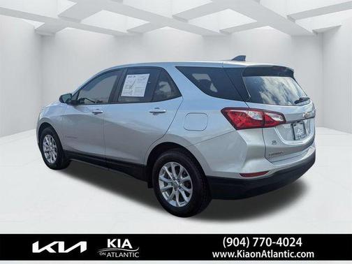 Silver Ice Metallic 2021 Chevrolet Equinox LS