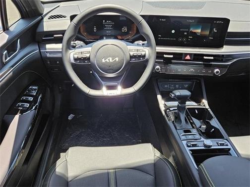 2025 Kia K5 GT