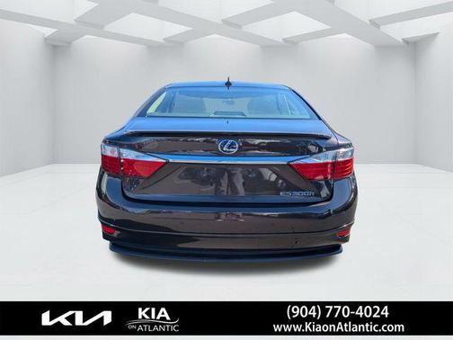 2013 Lexus ES 300h Base