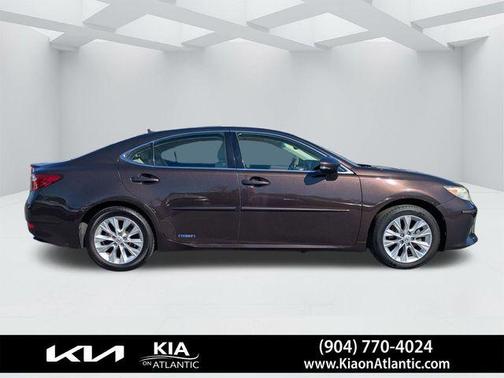 2013 Lexus ES 300h Base