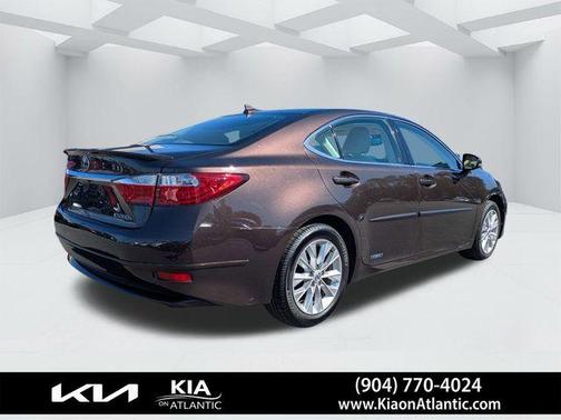 2013 Lexus ES 300h Base