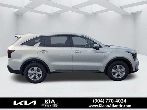 Ivory Silver 2026 Kia Sorento LX