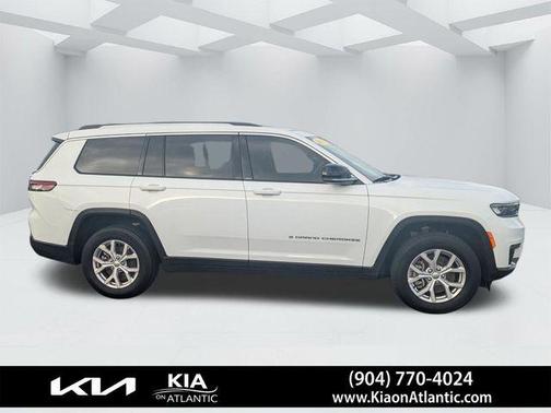 Bright White Clearcoat 2022 Jeep Grand Cherokee L Limited