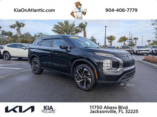 Black Diamond 2022 Mitsubishi Outlander ES