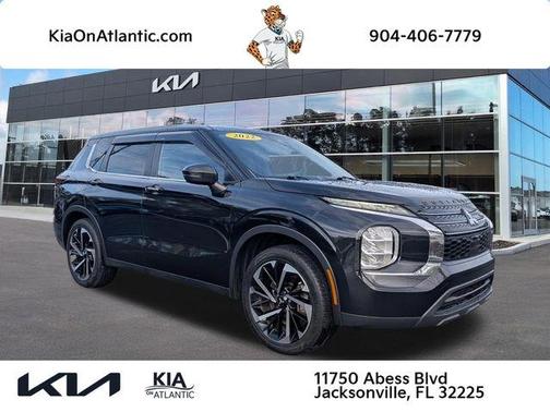 Black Diamond 2022 Mitsubishi Outlander ES