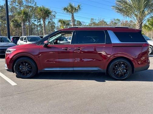 2023 Kia Carnival SX