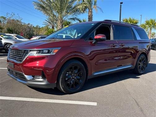 2023 Kia Carnival SX