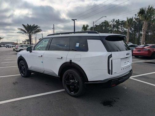 Glacial White Pearl 2027 Kia Telluride SX