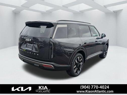 Metal 2027 Kia Telluride S