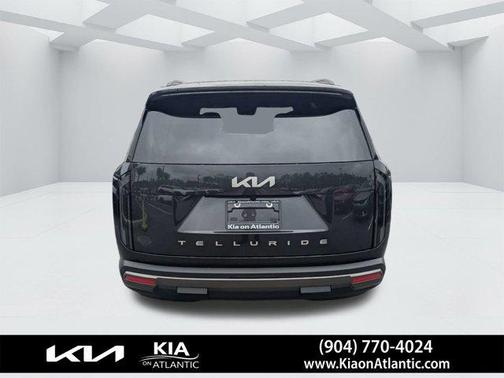 Metal 2027 Kia Telluride S