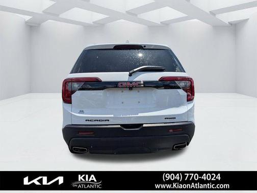 Summit White 2023 GMC Acadia SLT
