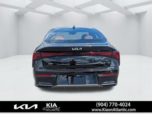Aurora Black Pearl 2026 Kia K5 GT-Line