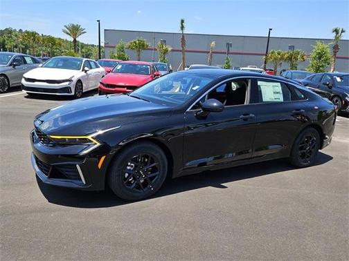 2025 Kia K5 LXS