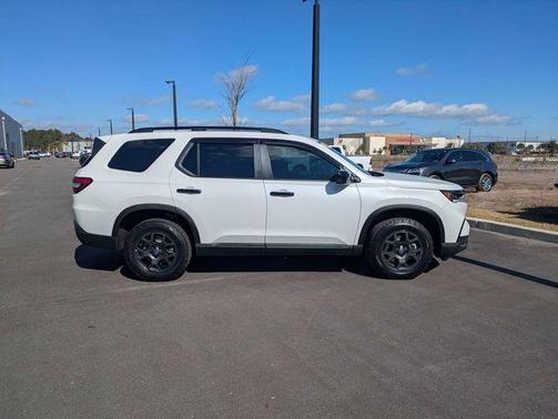 2024 Honda Pilot TrailSport