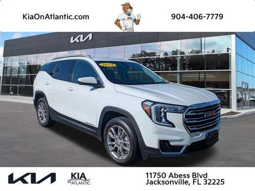 Summit White 2024 GMC Terrain SLT