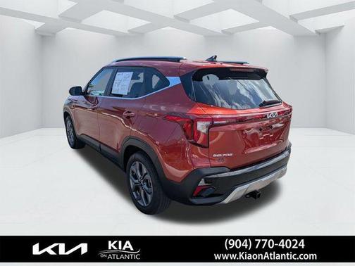 Mars Orange 2024 Kia Seltos S