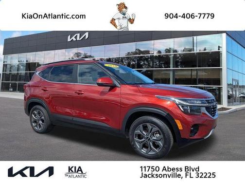 Orange 2024 Kia Seltos S