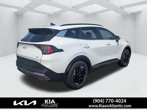 Snow White Pearl 2026 Kia Sportage Hybrid EX