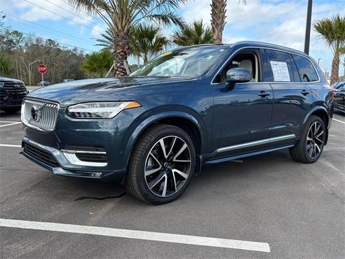 2024 Volvo XC90 B6 Plus Bright Theme 6-Seater