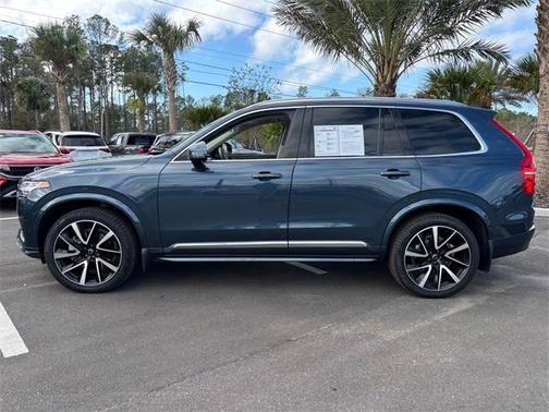 2024 Volvo XC90 B6 Plus Bright Theme 6-Seater