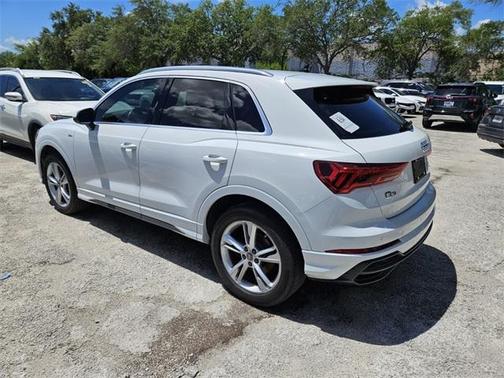 2020 Audi Q3 45 S line Premium