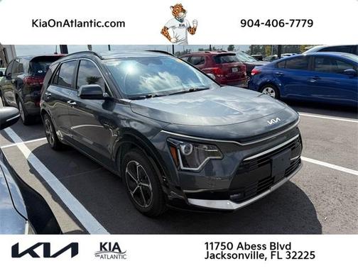 2023 Kia Niro SX