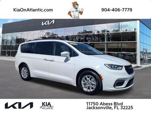 2022 Chrysler Pacifica Touring-L