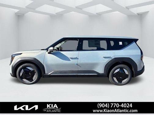 Ivory Silver 2026 Kia EV9 Light Long Range