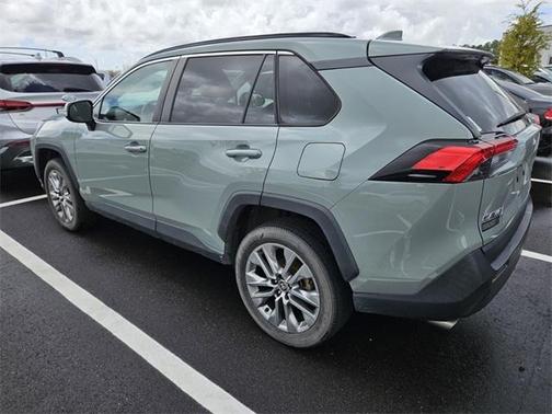 2022 Toyota RAV4 XLE Premium