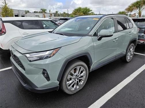 2022 Toyota RAV4 XLE Premium
