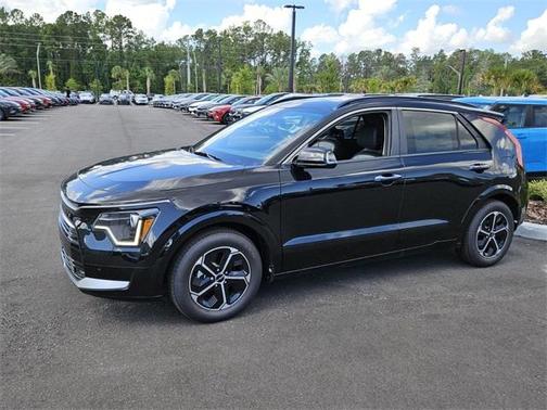 2025 Kia Niro SX
