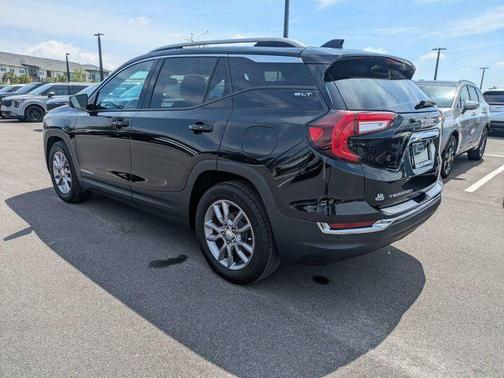Ebony Twilight Metallic 2022 GMC Terrain SLT