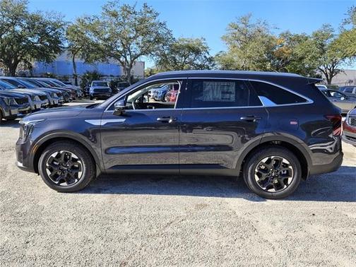 2025 Kia Sorento S