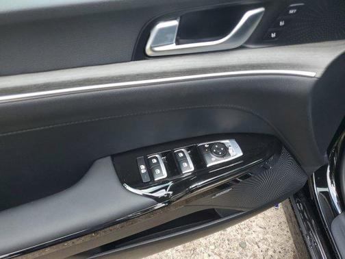 2025 Kia K5 EX