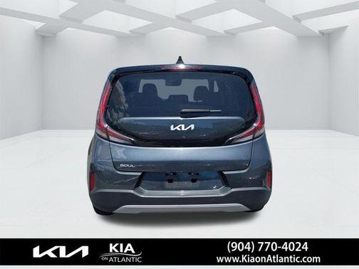 Gray 2024 Kia Soul LX